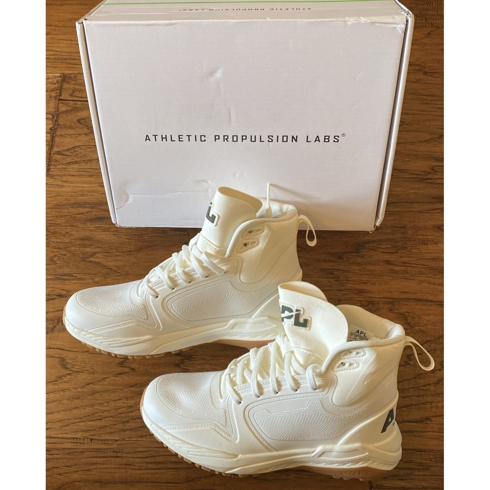 NIB APL TechLoom Defender Women's Sneakers Ivory Fatigue Gum Size 7 $375